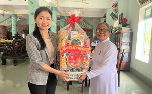 Lãnh đạo Hội LHPN Việt Nam thăm nữ chức sắc tại Hội thánh Cao Đài Tòa thánh Tây Ninh