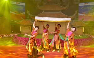 Vietnam Cultural Colour in Laos