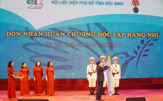 Hội LHPN tỉnh Bắc Ninh đón nhận Huân chương Độc lập hạng Nhì