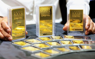 Sau 1 tháng, vàng lại đạt ngưỡng 56 triệu đồng/lượng chiều mua vào