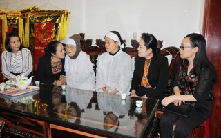 Lãnh đạo Hội LHPN Việt Nam thăm hỏi gia đình các liệt sĩ hy sinh trong khi làm nhiệm vụ