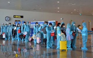 Tạm dừng đường bay quốc tế về Việt Nam do phí cách ly cao