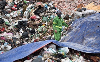 Hà Nội: Giải quyết triệt để vụ bãi rác Nam Sơn, hỗ trợ tạm cư cho dân 6 tháng