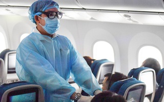 Vietnam Airlines lên tiếng vụ tiếp viên hàng không để lây nhiễm COVID-19