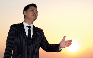 Ca sĩ Thanh Tuấn hát về Hải Phòng bằng cả trái tim