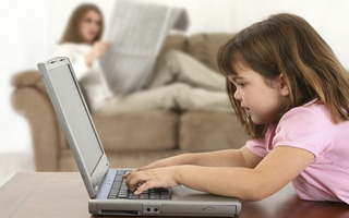 7 mẹo giúp con an toàn khi sử dụng internet