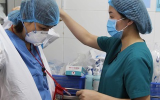 Mỗi nhân viên y tế vào miền Trung chống COVID-19 được hỗ trợ một tháng lương cơ bản