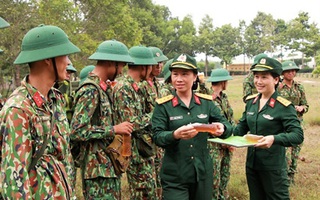 Phụ nữ LLVT Quân khu 7 góp phần thực hiện thắng lợi nhiệm vụ trong Đảng bộ 