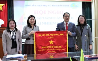 Hội LHPN tỉnh Bắc Ninh: nhận Cờ thi đua xuất sắc của Trung ương Hội