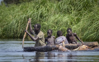  Lũ lụt, thiếu lương thực ở Nam Sudan: Nạn chồng nạn