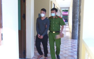 Hưng Yên: Thanh niên dùng kéo đe dọa, cướp tài sản của phụ nữ
