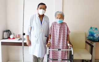 Phẫu thuật thay khớp háng nhân tạo thành công cho cụ bà 93 tuổi
