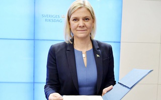 Lý do nữ thủ tướng đầu tiên của Thụy Điển từ chức vài giờ sau khi được bầu