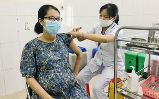 Thêm gần 3 triệu liều vaccine ngừa Covid-19 về Việt Nam
