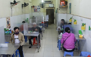 Hà Nội: Từ 2/3, quán cà phê, hàng ăn được mở cửa, trà đá vỉa hè vẫn đóng