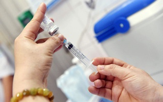 Vaccine ngừa Covid-19 AstraZeneca tại Việt Nam vẫn an toàn