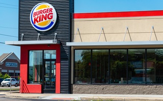 Hãng Burger King xin lỗi vì dòng tweet "Phụ nữ thuộc về nhà bếp"