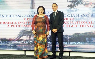 Pháp trao Huân chương Sĩ quan Công trạng quốc gia cho PGS.TS Nguyễn Thị Ngọc Dung