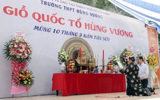 Lễ Giỗ Tổ thiêng liêng và xúc động ở ngôi trường mang tên Hùng Vương