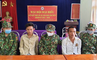 BĐBP Lào Cai bắt đối tượng có lệnh truy nã vận chuyển 6 bánh hê-rô-in