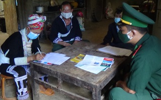 Lào Cai: Bộ đội biên phòng vận động người dân phòng chống Covid-19 và xuất nhập cảnh trái phép