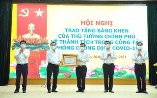 Thủ tướng tặng bằng khen cá nhân, tập thể huyện Đông Anh - Hà Nội trong phòng chống Covid-19