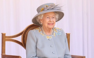 Lễ diễu binh mừng sinh nhật lần thứ 95 của Nữ hoàng Anh Elizabeth II