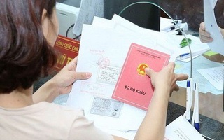 Những trường hợp nào sẽ bị thu hồi sổ hộ khẩu từ 1/7?