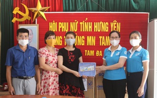 Hội LHPN Hưng Yên tặng 1.500 khay đựng thức ăn cho trẻ em trường mầm non