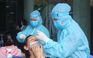 Việt Nam ghi nhận số ca nhiễm Covid-19 kỷ lục, riêng TP.HCM 1.229 ca