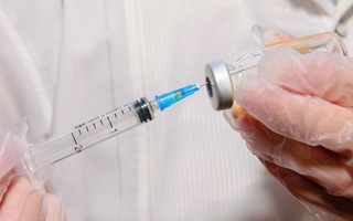 Mỹ dự kiến cấp phép liều vaccine thứ 3 cho người suy giảm miễn dịch