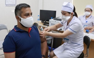 TPHCM sẽ tiêm vaccine cho người nước ngoài