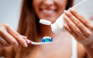 Những lưu ý khi lựa chọn kem đánh răng giúp nâng cao sức khỏe răng miệng