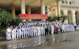 Đoàn cán bộ, sinh viên Đại học Y Dược Hải Phòng hỗ trợ Hà Nội chống dịch Covid-19