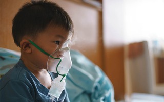 Cách phát hiện dấu hiệu viêm phổi sớm ở trẻ 