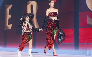 Hoa hậu Khánh Vân làm vedette cùng mẫu nhí
