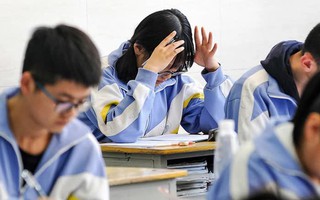 "Choáng" với độ khó đề Văn của kỳ thi khốc liệt hàng đầu thế giới