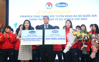 Vinamilk trao thưởng 500 triệu đồng và 2 năm sử dụng sản phẩm dinh dưỡng cho Đội tuyển bóng đá nữ quốc gia