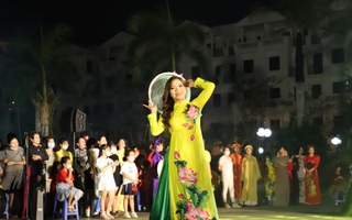 TPHCM: Hàng trăm cán bộ, hội viên phụ nữ quận Gò Vấp tham gia trình diễn áo dài