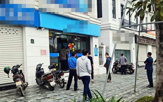 Hà Nội: Bắt 2 nghi phạm vào ngân hàng cướp tài sản