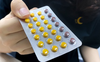 Uống thuốc tránh thai có bị chậm kinh không?