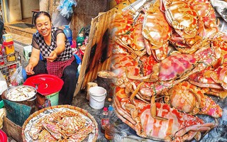 Mẹt ghẹ 30 năm ở Hà Nội dân sành ăn nào cũng biết, ngày bán hết bay 40kg ghẹ
