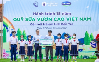 Vinamilk khởi động hành trình năm thứ 15 của Quỹ sữa Vươn cao Việt Nam với 1,9 triệu ly sữa trao tặng cho trẻ em khó khăn