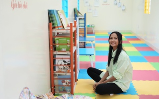 Hoa hậu H’Hen Niê trao tặng thư viện sách cho học trò Lai Châu