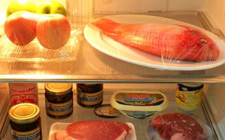 2 kiểu bảo quản thịt, cá trong tủ lạnh dễ sinh chất gây ung thư
