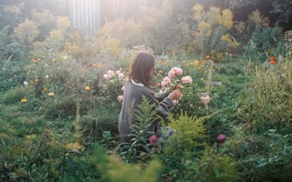 Những khoảnh khắc bình yên của cô gái Đức độc thân bên Khu vườn hoa lá 