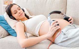 Cách cho con nghe nhạc từ trong bụng mẹ để trẻ sinh ra thông minh vượt trội