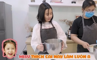 Con gái Lưu Hương Giang được khen giỏi và tình cảm khi làm điều này cho em gái bị ốm