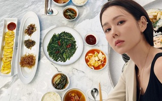 Bà bầu Son Ye Jin khoe cơm hai người tự nấu cực ngon