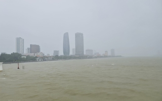 Tâm bão Noru trên đất liền khu vực Thừa Thiên Huế đến Quảng Nam